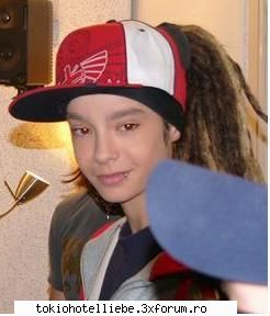 biografie, date,etc - Carpe Diem e in latin mey..ji inseamna - Tom Kaulitz